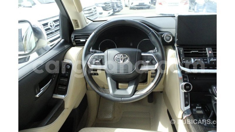 Big with watermark toyota land cruiser ashanti import dubai 51029