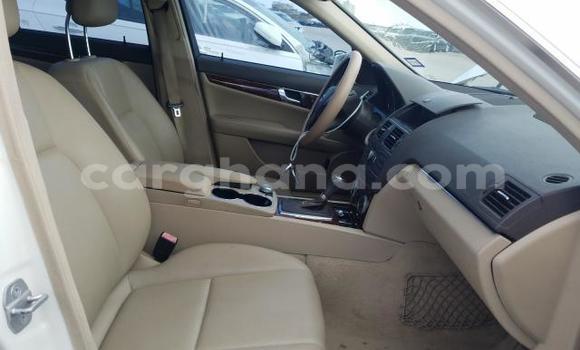 Buy Used Mercedes‒Benz C–Class White Car in Accra in Greater Accra Buy Used Mercedes‒Benz C–Class White Car in Accra in Greater Accra