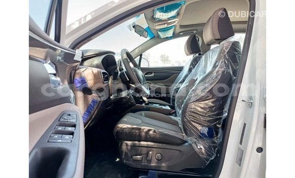 Buy Import Hyundai Santa Fe White Car in Import - Dubai in Ashanti Buy Import Hyundai Santa Fe White Car in Import - Dubai in Ashanti