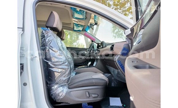 Buy Import Hyundai Santa Fe White Car in Import - Dubai in Ashanti Buy Import Hyundai Santa Fe White Car in Import - Dubai in Ashanti