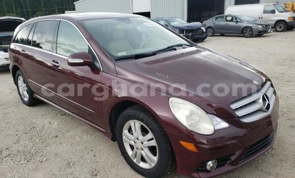 Sayi Na hannu Mercedes‒Benz R–Class Red Mota in Accra a Greater Accra Sayi Na hannu Mercedes‒Benz R–Class Red Mota in Accra a Greater Accra