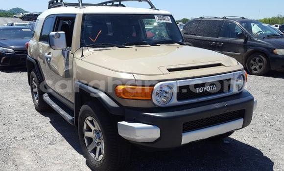 Buy Used Toyota FJ Cruiser Beige Car in Accra in Greater Accra