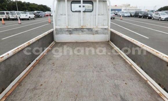 Ra Àlòkù Toyota LITEACE funfun Ọkọ̀ akẹ́rù ńlá in Accra ni Greater Accra Ra Àlòkù Toyota LITEACE funfun Ọkọ̀ akẹ́rù ńlá in Accra ni Greater Accra