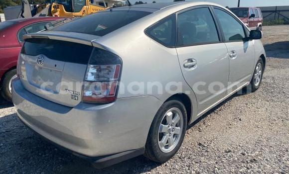 Ra Àlòkù Toyota Prius Silver Ọkọ̀ in Accra ni Greater Accra Ra Àlòkù Toyota Prius Silver Ọkọ̀ in Accra ni Greater Accra