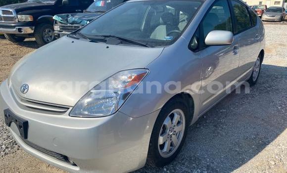 Ra Àlòkù Toyota Prius Silver Ọkọ̀ in Accra ni Greater Accra Ra Àlòkù Toyota Prius Silver Ọkọ̀ in Accra ni Greater Accra