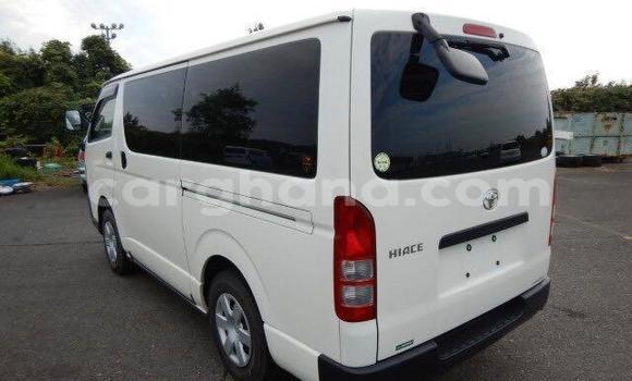 Sayi Na hannu Toyota Hiace White Mota in Accra a Greater Accra Sayi Na hannu Toyota Hiace White Mota in Accra a Greater Accra