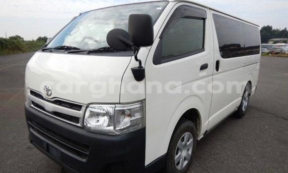 Sayi Na hannu Toyota Hiace White Mota in Accra a Greater Accra Sayi Na hannu Toyota Hiace White Mota in Accra a Greater Accra