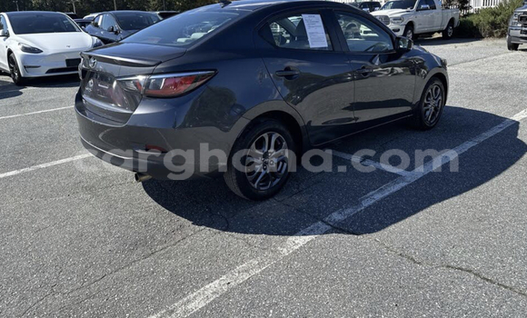 Ra Àlòkù Toyota Yaris Black Ọkọ̀ in Accra ni Greater Accra Ra Àlòkù Toyota Yaris Black Ọkọ̀ in Accra ni Greater Accra