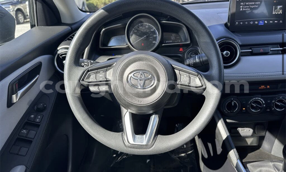 Ra Àlòkù Toyota Yaris Black Ọkọ̀ in Accra ni Greater Accra Ra Àlòkù Toyota Yaris Black Ọkọ̀ in Accra ni Greater Accra