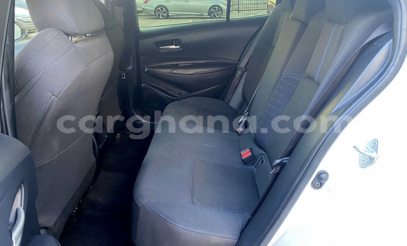 Sayi Na hannu Toyota Corolla White Mota in Accra a Greater Accra Sayi Na hannu Toyota Corolla White Mota in Accra a Greater Accra