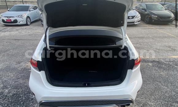Sayi Na hannu Toyota Corolla White Mota in Accra a Greater Accra Sayi Na hannu Toyota Corolla White Mota in Accra a Greater Accra