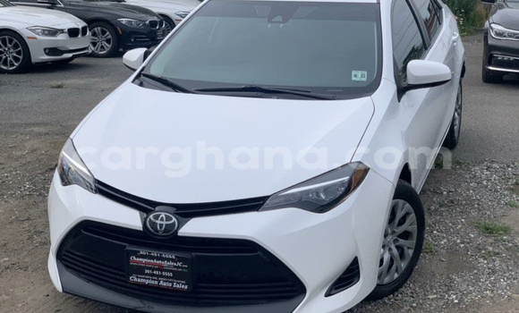 Ra Àlòkù Toyota Corolla funfun Ọkọ̀ in Accra ni Greater Accra Ra Àlòkù Toyota Corolla funfun Ọkọ̀ in Accra ni Greater Accra