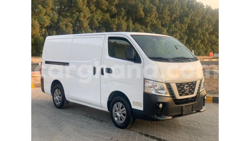 Big with watermark nissan urvan ashanti import dubai 51121