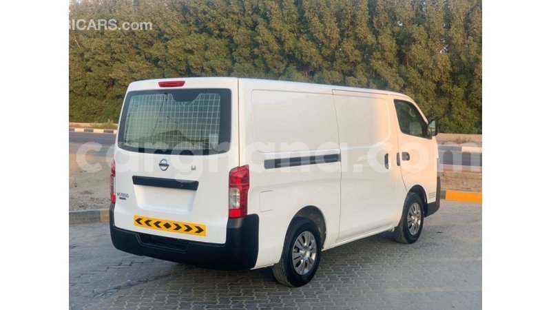 Big with watermark nissan urvan ashanti import dubai 51121