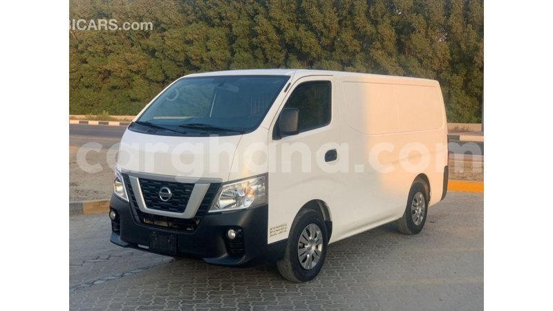 Big with watermark nissan urvan ashanti import dubai 51121