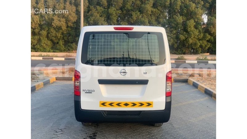 Big with watermark nissan urvan ashanti import dubai 51121