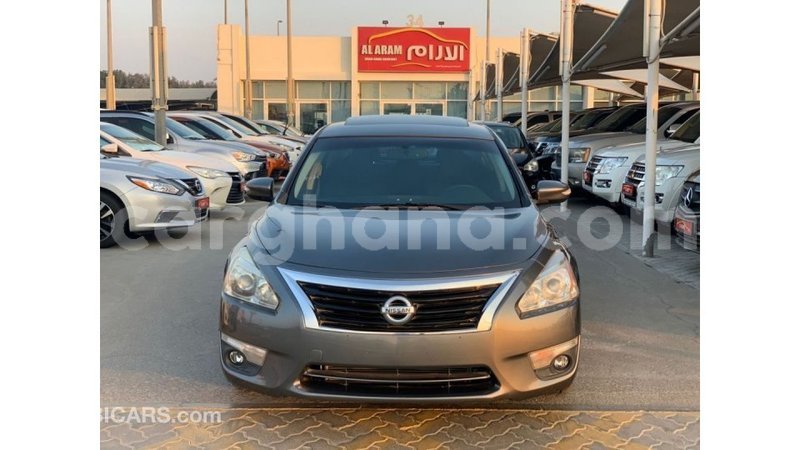 Big with watermark nissan altima ashanti import dubai 51122