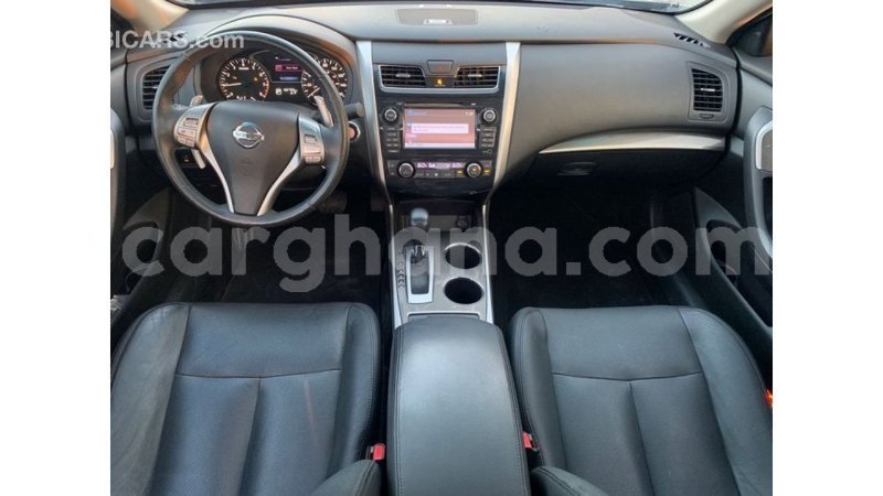 Big with watermark nissan altima ashanti import dubai 51122