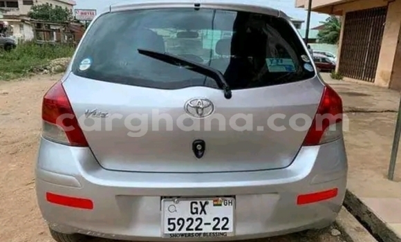 Buy Used Toyota Vitz Silver Car in Accra in Greater Accra Buy Used Toyota Vitz Silver Car in Accra in Greater Accra