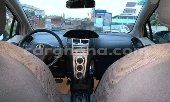 Buy Used Toyota Vitz Silver Car in Accra in Greater Accra Buy Used Toyota Vitz Silver Car in Accra in Greater Accra