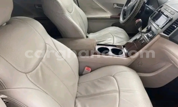 Buy Used Toyota Matrix White Car in Accra in Greater Accra Buy Used Toyota Matrix White Car in Accra in Greater Accra