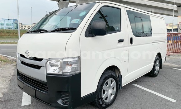 Buy Used Toyota Hiace White Car in Accra in Greater Accra