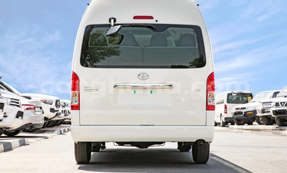 Ra Àlòkù Toyota Hiace funfun Ọkọ̀ in Accra ni Greater Accra Ra Àlòkù Toyota Hiace funfun Ọkọ̀ in Accra ni Greater Accra