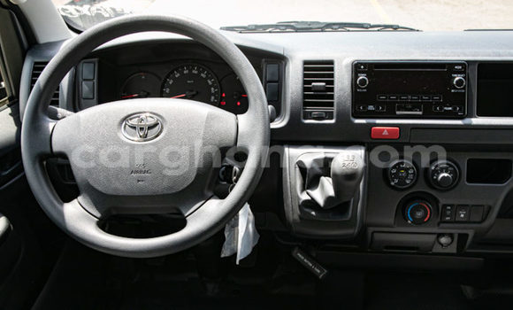 Ra Àlòkù Toyota Hiace funfun Ọkọ̀ in Accra ni Greater Accra Ra Àlòkù Toyota Hiace funfun Ọkọ̀ in Accra ni Greater Accra