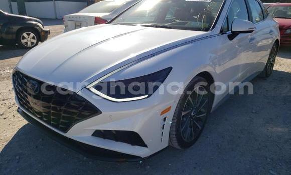 Buy Used Hyundai Sonata White Car in Accra in Greater Accra Buy Used Hyundai Sonata White Car in Accra in Greater Accra