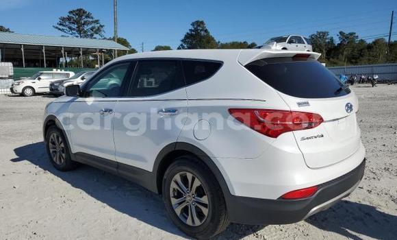 Sayi Na hannu Hyundai Santa Fe White Mota in Accra a Greater Accra Sayi Na hannu Hyundai Santa Fe White Mota in Accra a Greater Accra