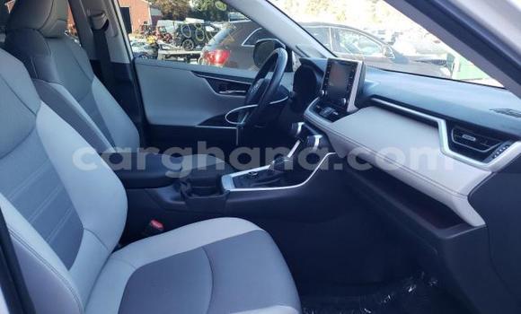 Buy Used Toyota RAV4 White Car in Accra in Greater Accra Buy Used Toyota RAV4 White Car in Accra in Greater Accra