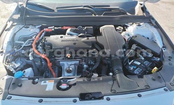 Sayi Na hannu Honda Accord White Mota in Accra a Greater Accra Sayi Na hannu Honda Accord White Mota in Accra a Greater Accra
