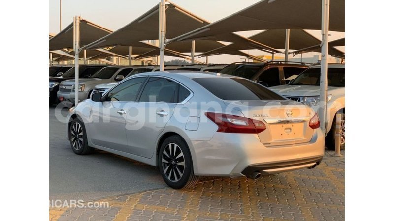 Big with watermark nissan altima ashanti import dubai 51198