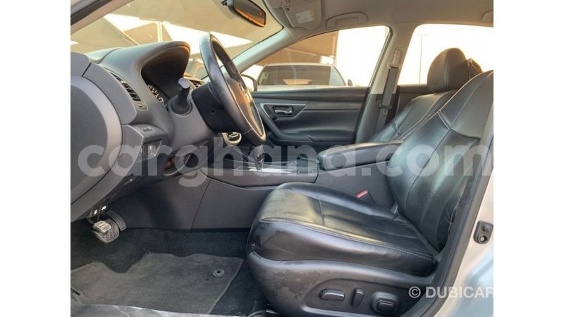 Big with watermark nissan altima ashanti import dubai 51198