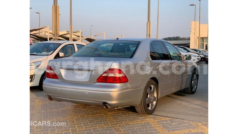 Big with watermark lexus ls ashanti import dubai 51202