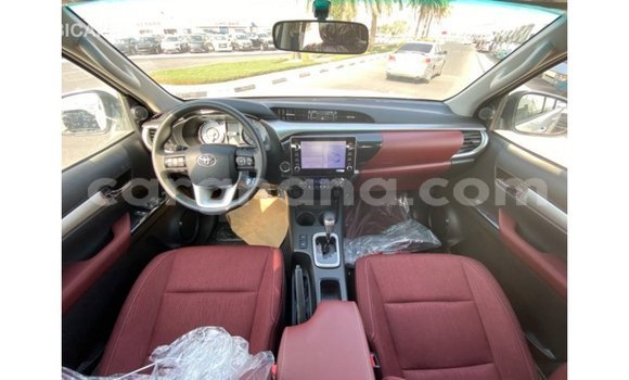 Buy Import Toyota Hilux White Car in Import - Dubai in Ashanti Buy Import Toyota Hilux White Car in Import - Dubai in Ashanti