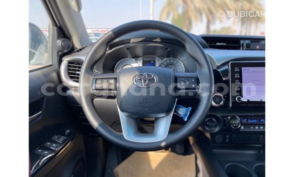 Buy Import Toyota Hilux White Car in Import - Dubai in Ashanti Buy Import Toyota Hilux White Car in Import - Dubai in Ashanti