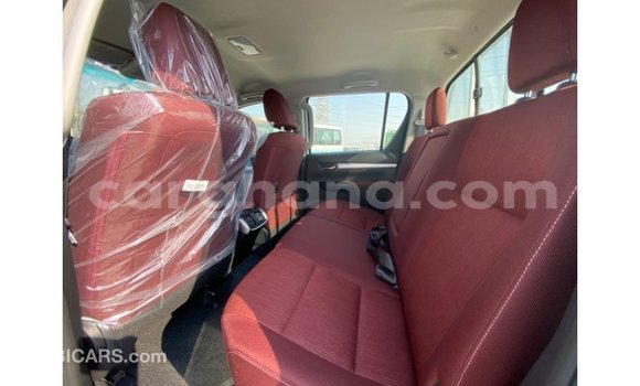 Buy Import Toyota Hilux White Car in Import - Dubai in Ashanti Buy Import Toyota Hilux White Car in Import - Dubai in Ashanti