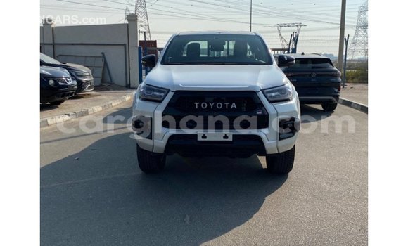 Buy Import Toyota Hilux White Car in Import - Dubai in Ashanti Buy Import Toyota Hilux White Car in Import - Dubai in Ashanti