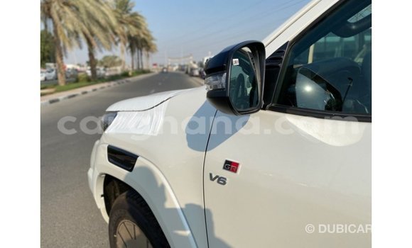 Buy Import Toyota Hilux White Car in Import - Dubai in Ashanti Buy Import Toyota Hilux White Car in Import - Dubai in Ashanti