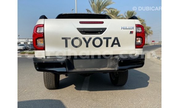 Buy Import Toyota Hilux White Car in Import - Dubai in Ashanti Buy Import Toyota Hilux White Car in Import - Dubai in Ashanti