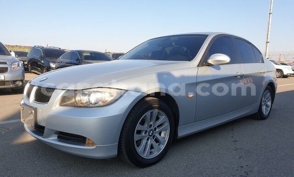 Sayi Na hannu BMW 3–Series Azurfa Mota in Accra a Greater Accra Sayi Na hannu BMW 3–Series Azurfa Mota in Accra a Greater Accra