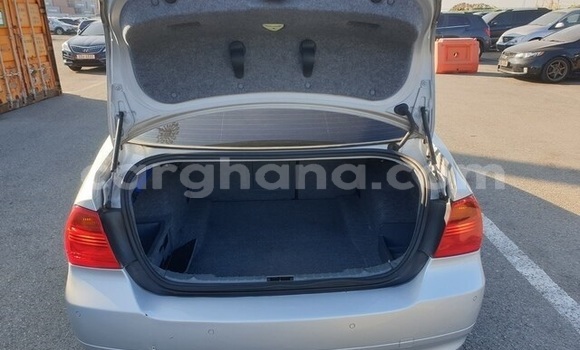 Sayi Na hannu BMW 3–Series Azurfa Mota in Accra a Greater Accra Sayi Na hannu BMW 3–Series Azurfa Mota in Accra a Greater Accra