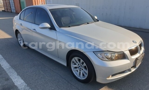 Sayi Na hannu BMW 3–Series Azurfa Mota in Accra a Greater Accra Sayi Na hannu BMW 3–Series Azurfa Mota in Accra a Greater Accra