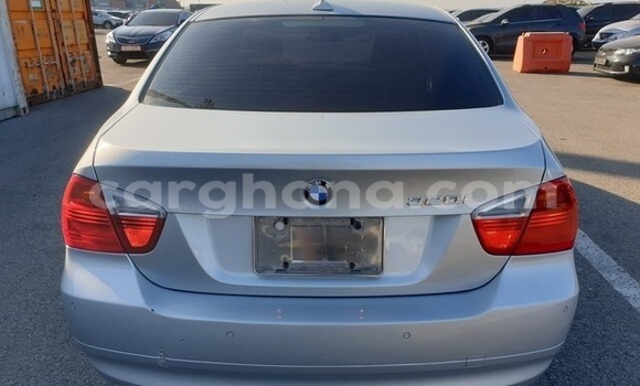 Sayi Na hannu BMW 3–Series Azurfa Mota in Accra a Greater Accra Sayi Na hannu BMW 3–Series Azurfa Mota in Accra a Greater Accra
