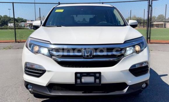 Ra Àlòkù Honda Pilot funfun Ọkọ̀ in Accra ni Greater Accra