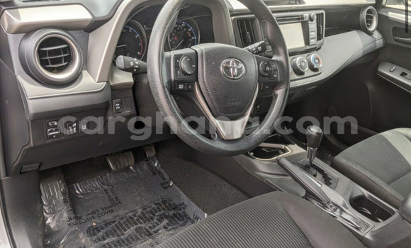 Sayi Na hannu Toyota RAV4 Azurfa Mota in Accra a Greater Accra Sayi Na hannu Toyota RAV4 Azurfa Mota in Accra a Greater Accra