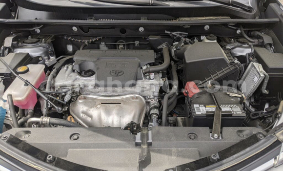 Sayi Na hannu Toyota RAV4 Azurfa Mota in Accra a Greater Accra Sayi Na hannu Toyota RAV4 Azurfa Mota in Accra a Greater Accra