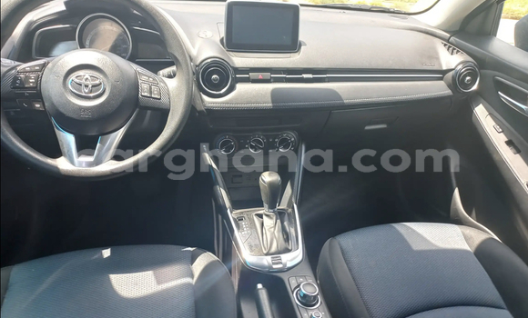 Sayi Na hannu Toyota Yaris Blue Mota in Accra a Greater Accra Sayi Na hannu Toyota Yaris Blue Mota in Accra a Greater Accra
