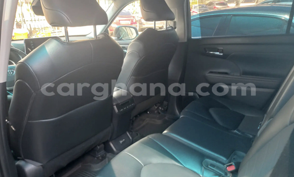 Buy Used Toyota Highlander Blue Car in Accra in Greater Accra Buy Used Toyota Highlander Blue Car in Accra in Greater Accra